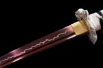 White Lotus knife, blade, unique pink-purple sheen, white lightning pattern, golden habaki, exquisite decoration, artistic knife